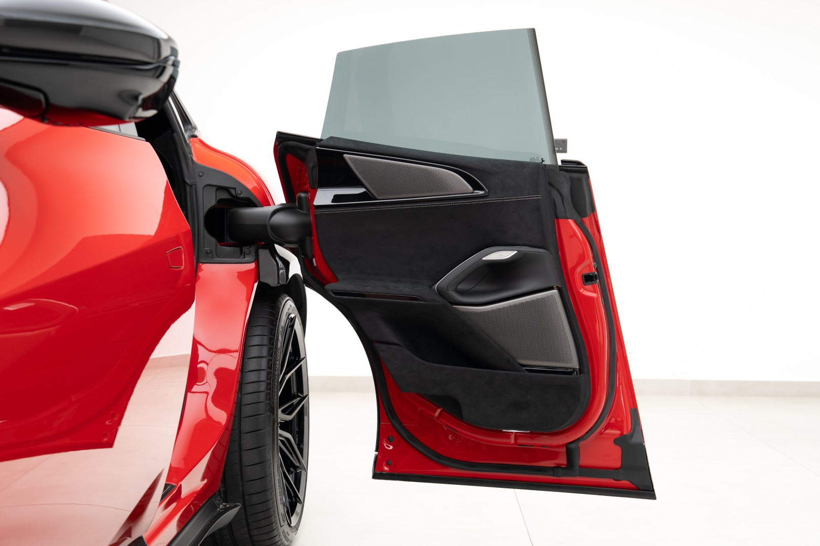 2025 FERRARI PUROSANGUE | FULL CARBON | NOVITEC EXHAUST KIT | MAIN DEALER SERVICE